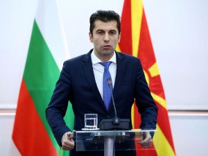 Премиерът Кирил Петков ще бъде изслушан в Народното събрание за отношенията България – Северна Македония