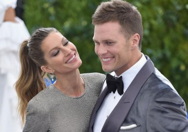 Живата легенда на американския футбол Том Брейди слага край на