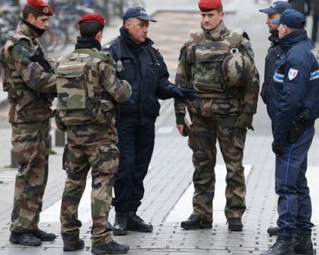 Франция в готовност да изпрати няколкостотин войници в Румъния