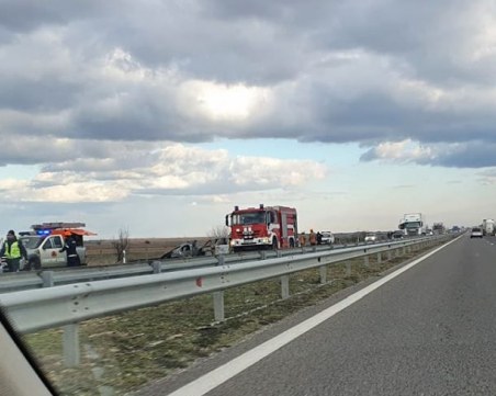 Катастрофа и пожар затвориха АМ Тракия, обходният път е през Цалапица