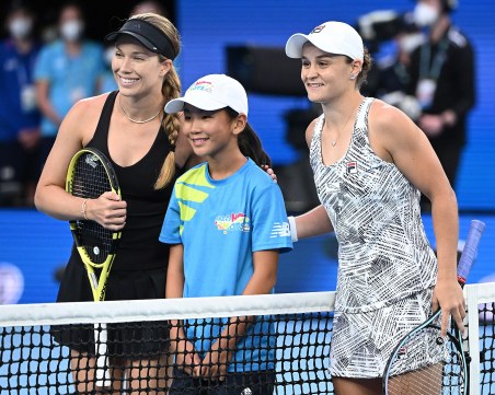 Страхотна Барти грабна титлата на Аустрелиън оупън без загубен сет