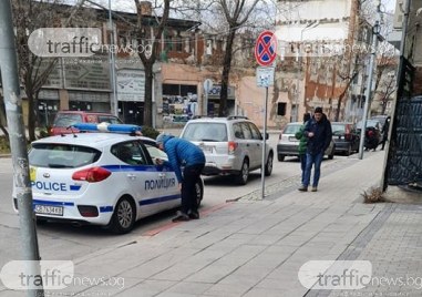 Лека катастрофа между двама автомобила стана в центъра на Пловдив