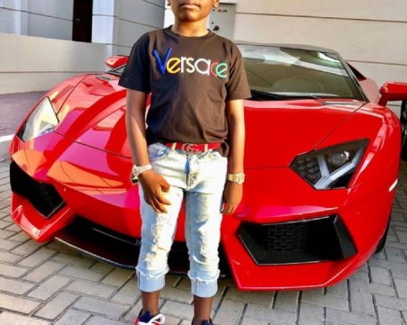 6-годишно момченце вече има собствено имение, автопарк и частен самолет