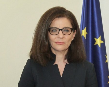 985 лв. заплата за ден са получили Петко Сертов и двете ДС ченгета във Външно