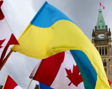 Канада също изтегля дипломатите си от Украйна