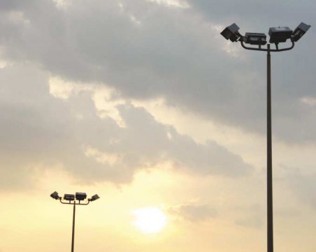 Още пет общини въвеждат режим на уличното осветление заради скъпия ток