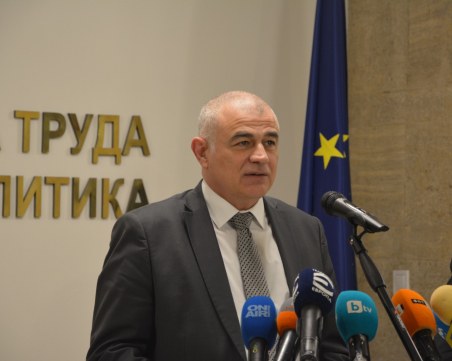 Министър Гьоков: Работим върху варианти за преизчисляване на пенсиите след 30 юни