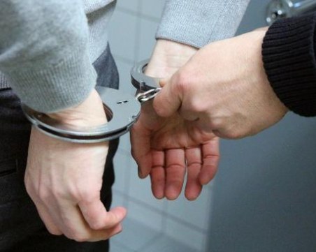 Арестуваха наркодилър в Пловдив в момент на сделка