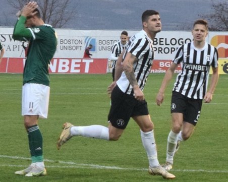 Георги Минчев пред трансфер в Полша, Локо взима сериозна сума