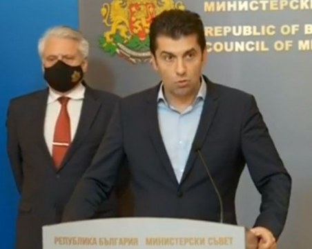 Кирил Петков: Зеленият сертификат ще отпадне при над 60% ваксинирани или под 5% заетост на интензивните легла