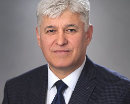 Съветникът на Радев към премиера: Старият борд свали цената на газа, не е трудно да се казва истината