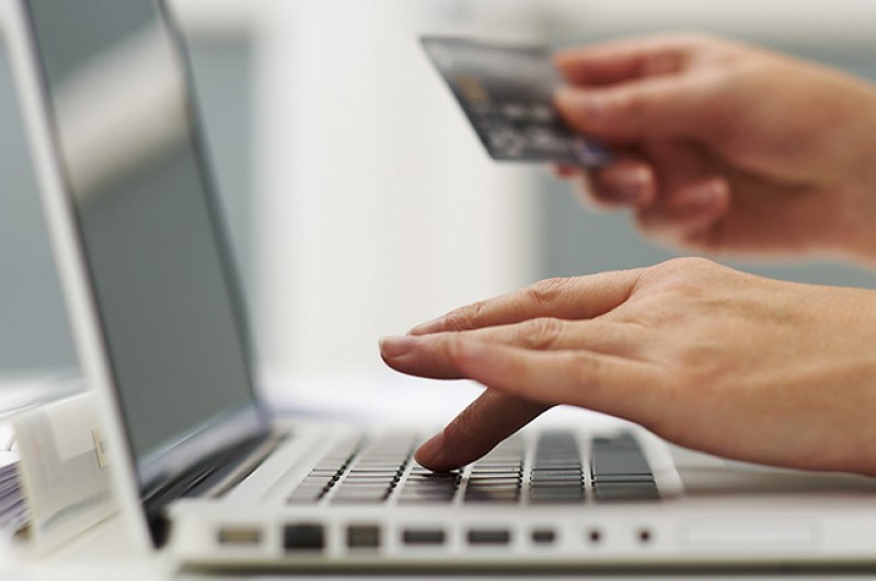 Българите пазаруват онлайн най-малко от всички в ЕС