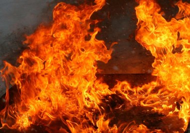 Дете загина при пожар в горяща каравана в правешкото село Джурово Сигналът