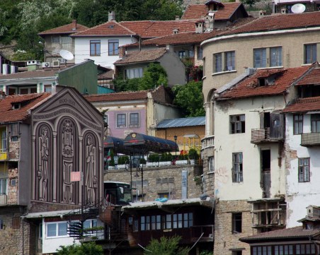 Затягат мерките във Велико Търново