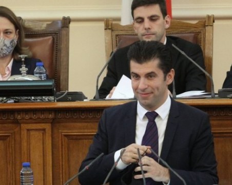 Кирил Петков и трима вицепремиери отговарят на въпросите на депутатите