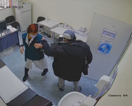 Нова агресия над медици: Мъж нахлу в кабинет за имунизации във Враца и заплаши с юмруци