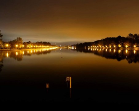 Ремонтират изцяло осветлението на Гребната база, слагат икономични паркови LED лампи