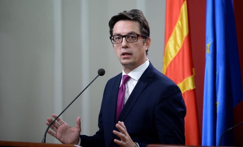 Македонският президент сравни Кирил Петков с Нелсън Мандела