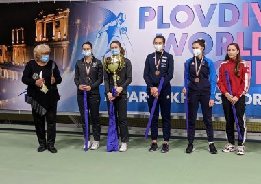 Американката Магда Скарбонкевич спечели надпреварата при девойките в турнира Аспарухов