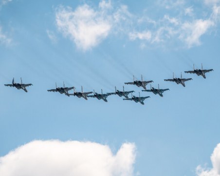 Руски бомбардировачи летят над Беларус
