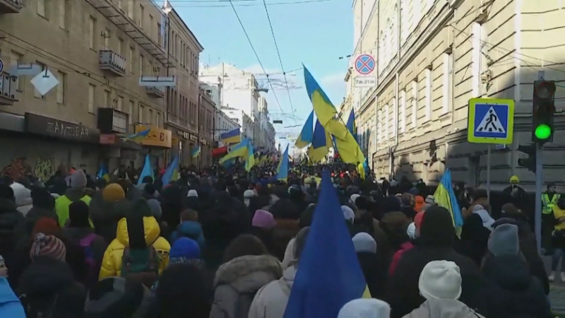 Хиляди се включиха в