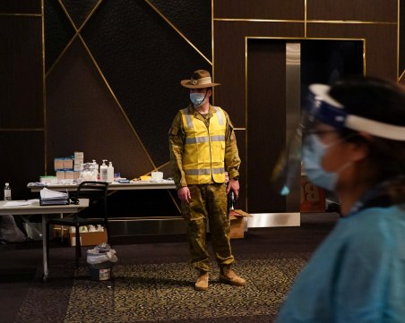 Австралия отваря границите си за ваксинирани чужденци