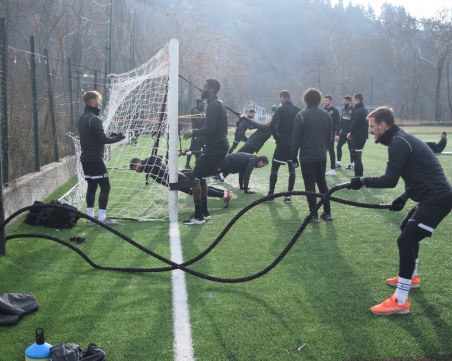 Локо играе утре последната си контрола по време на лагера в Сандански