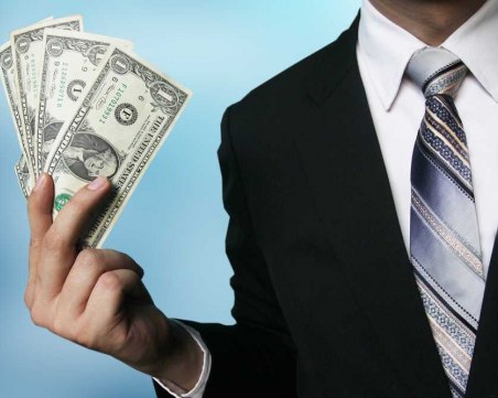 Къде е най-добре да инвестираме свободните си пари?