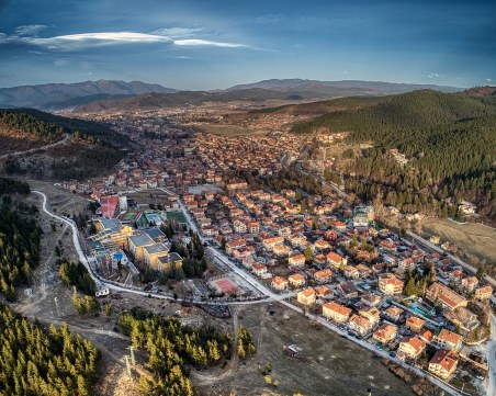 Продължават проверките в заведенията във Велинград