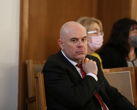 Йорданова: Възможно най-скоро ще поискам освобождаването на главния прокурор