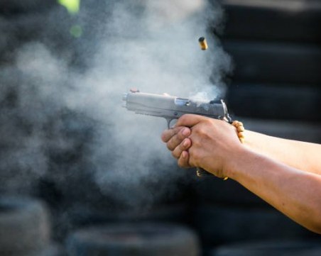 Арестуваха мъж, стрелял с оръжие в Тракия