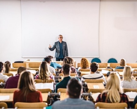 Още три специалности стават защитени