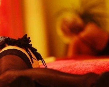 Проституция и пандемия: загива ли най-старата професия