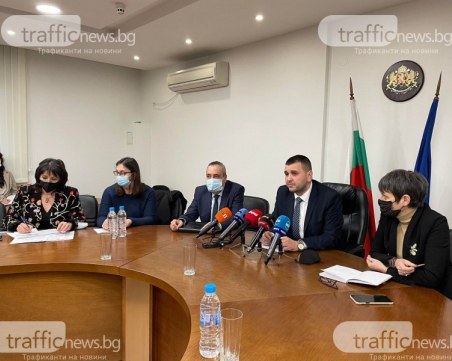 Защо в Пловдив не разхлабват мерките, както в София, макар под тепетата заразените да са по-малко?