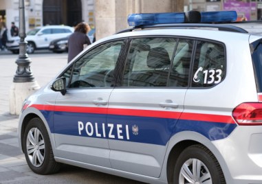 Българин превозвал петима бежанци в автомобила си бе арестуван в