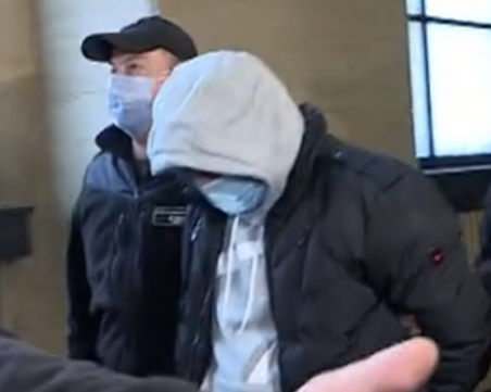 Братята убийци от село Антон остават в ареста