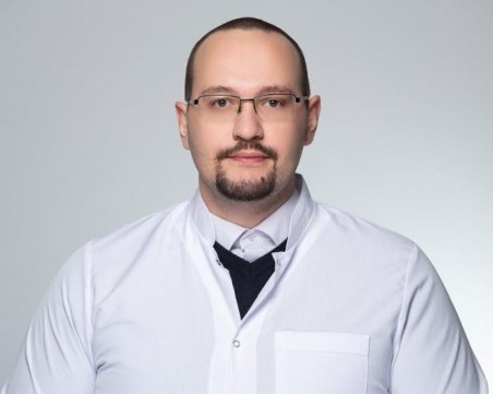 Младите лекари на Пловдив: Д-р Божидар Христов и колегите му спасиха жена с рядък тумор