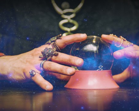 Мними магьоснички измамиха столичанка, взели и 12 000 евро за разваляне на магия