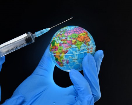 Над 50% от световното население е ваксинирано срещу COVID-19