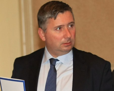 Иво Прокопиев съди за клевета четирима депутати от ДПС