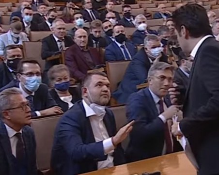 Кирил Петков и ДПС влязоха в директен сблъсък в Народното събрание