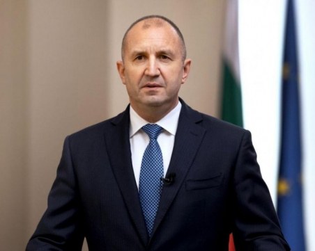 Президентът Радев със съболезнования към Макрон: България няма да забрави проф. Монтание