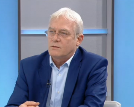 Шефът на НЗОК: В новия бюджет се отделят повече средства за извънболничната помощ