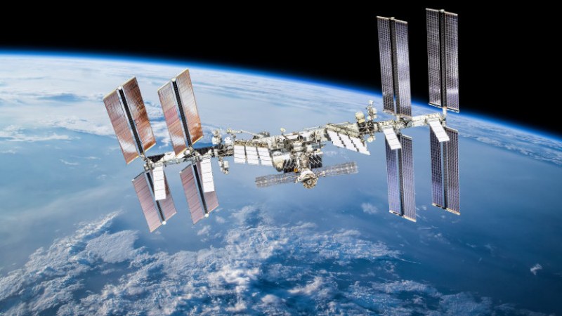 Краят на една епоха: НАСА пенсионира МКС, очаква се умишлено да я свалят в океана