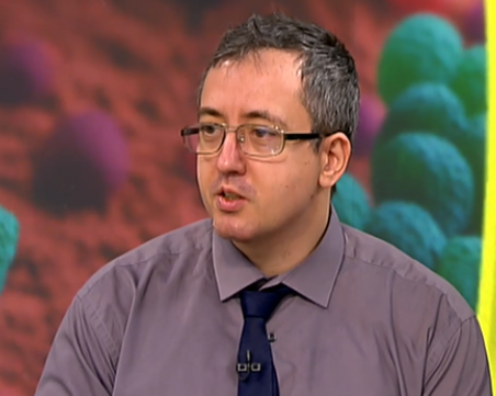 Лъчезар Томов: Очаква ни втори пик на COVID вълната, малко са ваксинираните