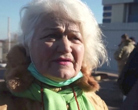 78-годишна украинска баба се готви за руската инвазия