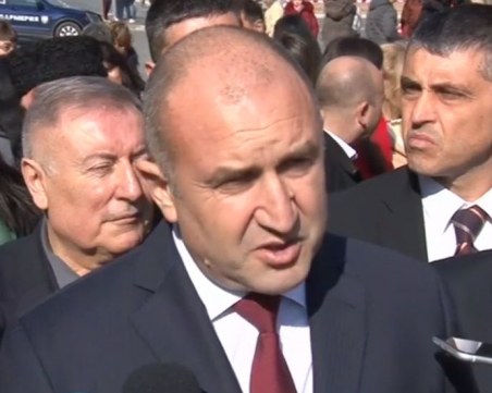 Радев: Правителството трябва да знае с какво и с кого си има работа