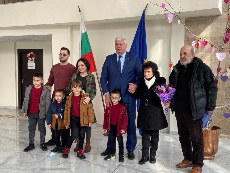 Днес, в Деня на влюбените „Свети Валентин”, кметът на Пловдив