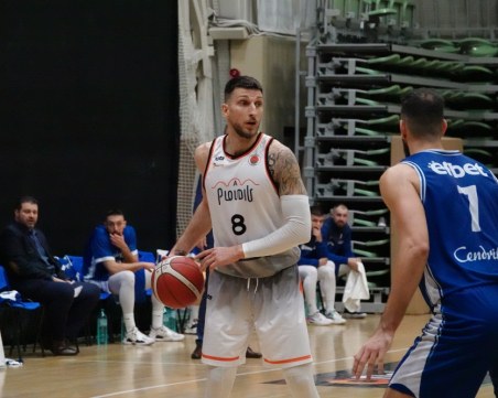 Академик е домакин на Левски в последния си мач преди паузата за националните отбори