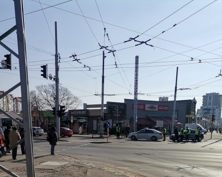 Автобус на градски транспорт блъсна пенсионерка на пешеходка пътека в Кючука